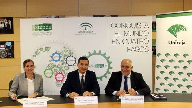 Extenda y Unicaja Banco firman un convenio para promover la internacionalización de las empresas andaluzas