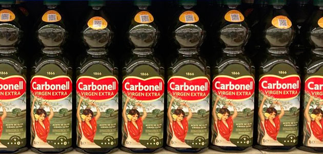 Carbonell incorpora un código QR único en cada botella para difundir el origen de sus aceites