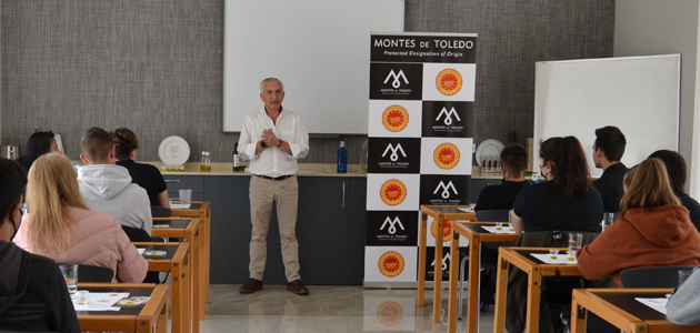 La DOP Montes de Toledo enseña a futuros restauradores a sacar el máximo provecho del AOVE en la cocina