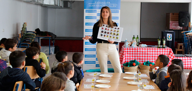 Alrededor de 245.000 escolares andaluces se beneficiarán del programa educativo El Olivar durante el curso 2024-2025