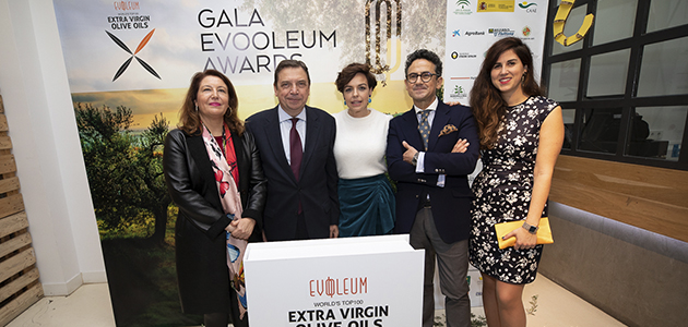 La cineasta Isabel Coixet y el chef Diego Guerrero, nombrados Embajadores del AOVE en la Gala de los Premios EVOOLEUM