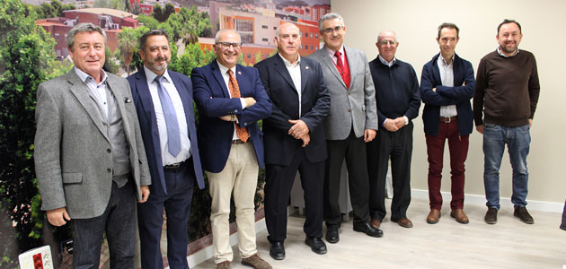 Parras asegura que la clave del reconocimiento de la IGP 'Aceites de Jaén' es que el consumidor sea capaz de pagar más por la calidad